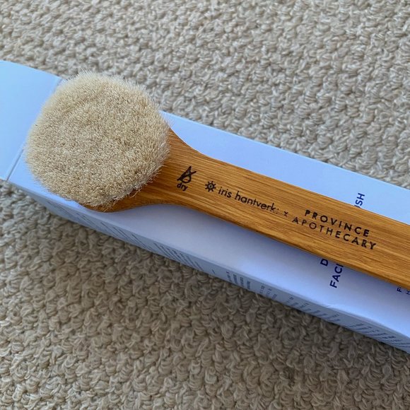 Daily Glow Dry Facial Brush - Province Apothecary - Picture 14 of 16